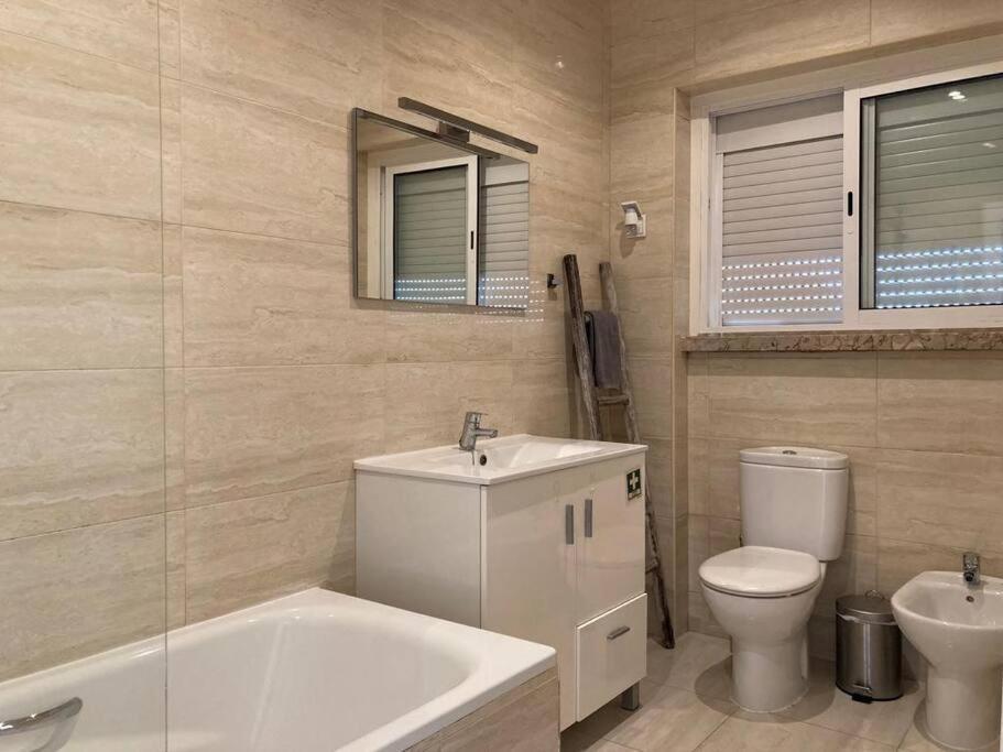 דירות ליסבון Apartamento Bem Localizado Para Familias & Amigos מראה חיצוני תמונה