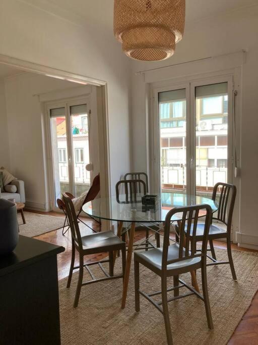 דירות ליסבון Apartamento Bem Localizado Para Familias & Amigos מראה חיצוני תמונה