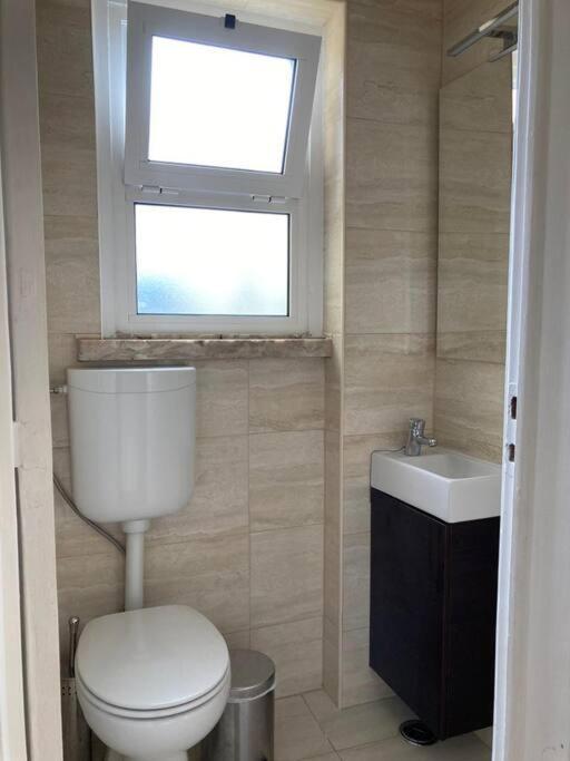 דירות ליסבון Apartamento Bem Localizado Para Familias & Amigos מראה חיצוני תמונה